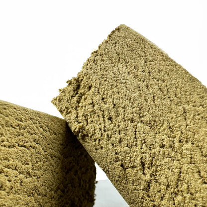 Zoom sur un morceau de CBD Dry Sift Mala X Zoap